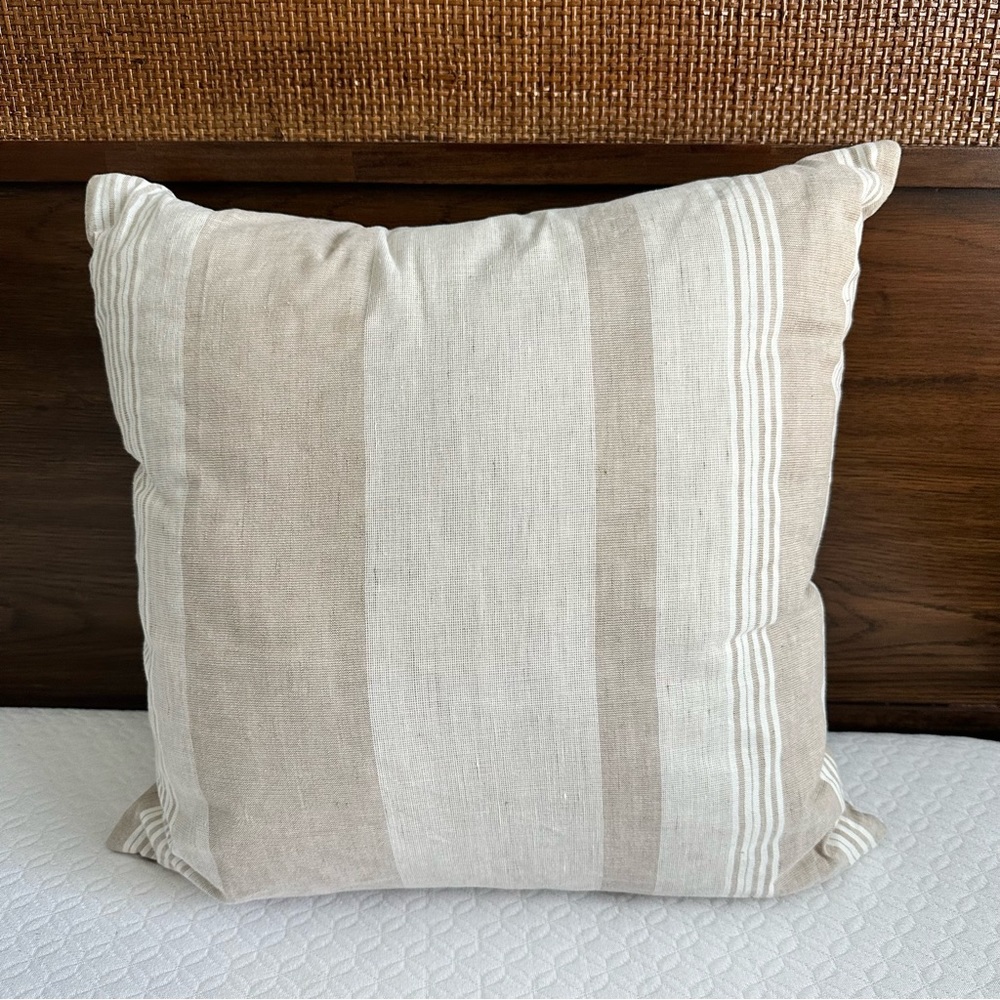 Threshold 20”x20” Brown/Cream Toss Pillow